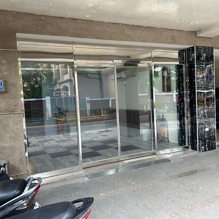 心園生活旅店 Xin Yuan Hotel Hsinchu Luaran gambar